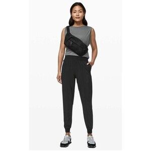Lululemon Wanderer Jogger Black Running Activewear Sz 2